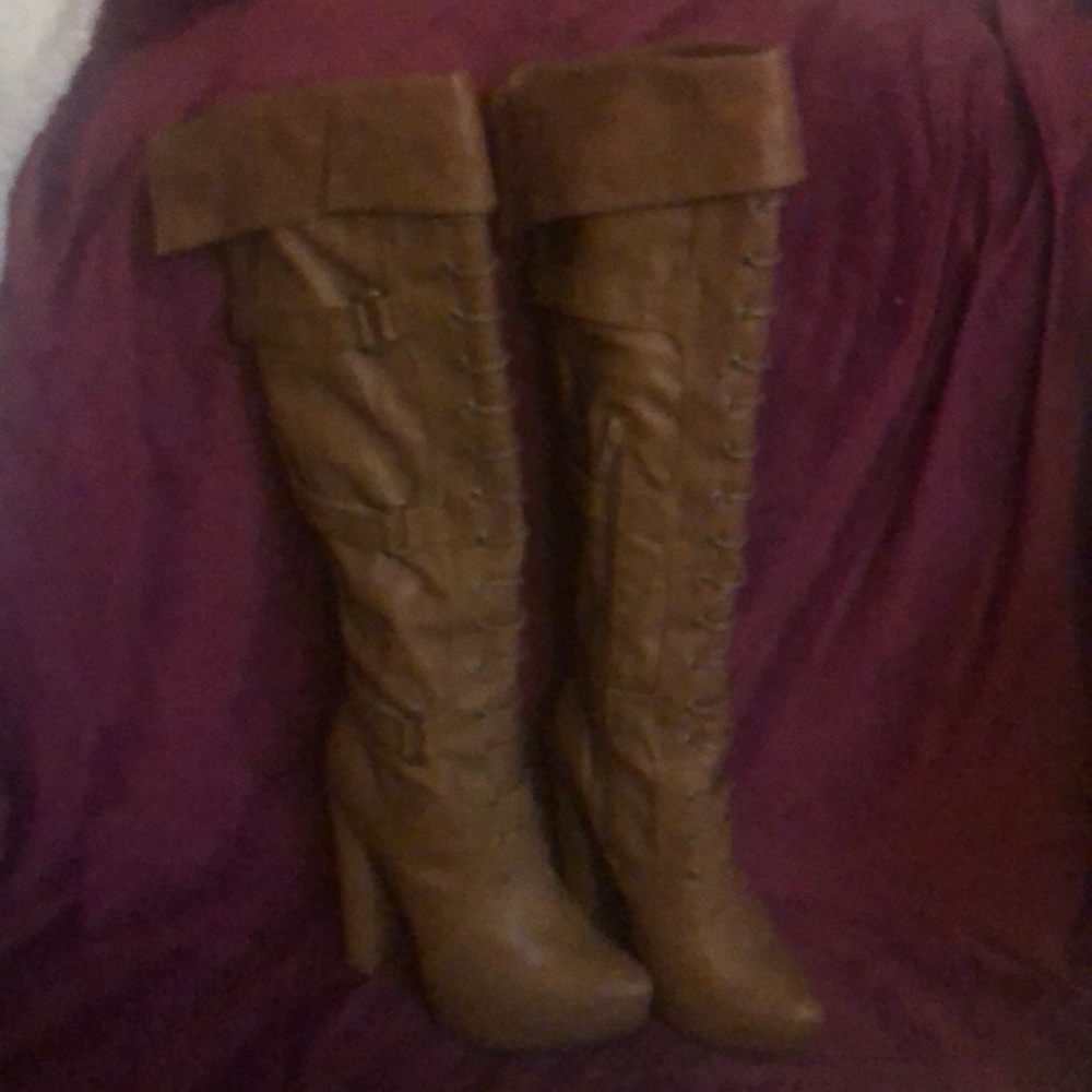 High Tan boot